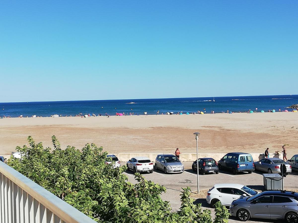 Superbe Appartement Avec Vue Sur Mer Et Port, Parking Prive Saint-Pierre-la-Mer  Exteriér fotografie